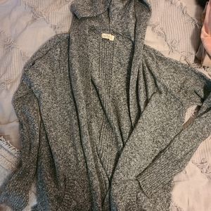 Hollister Sweater/Cardigan